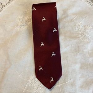 Christian Dior Silk Blend Tie Necktie Maroon Deer Reindeer Pattern 2.75 x 54”